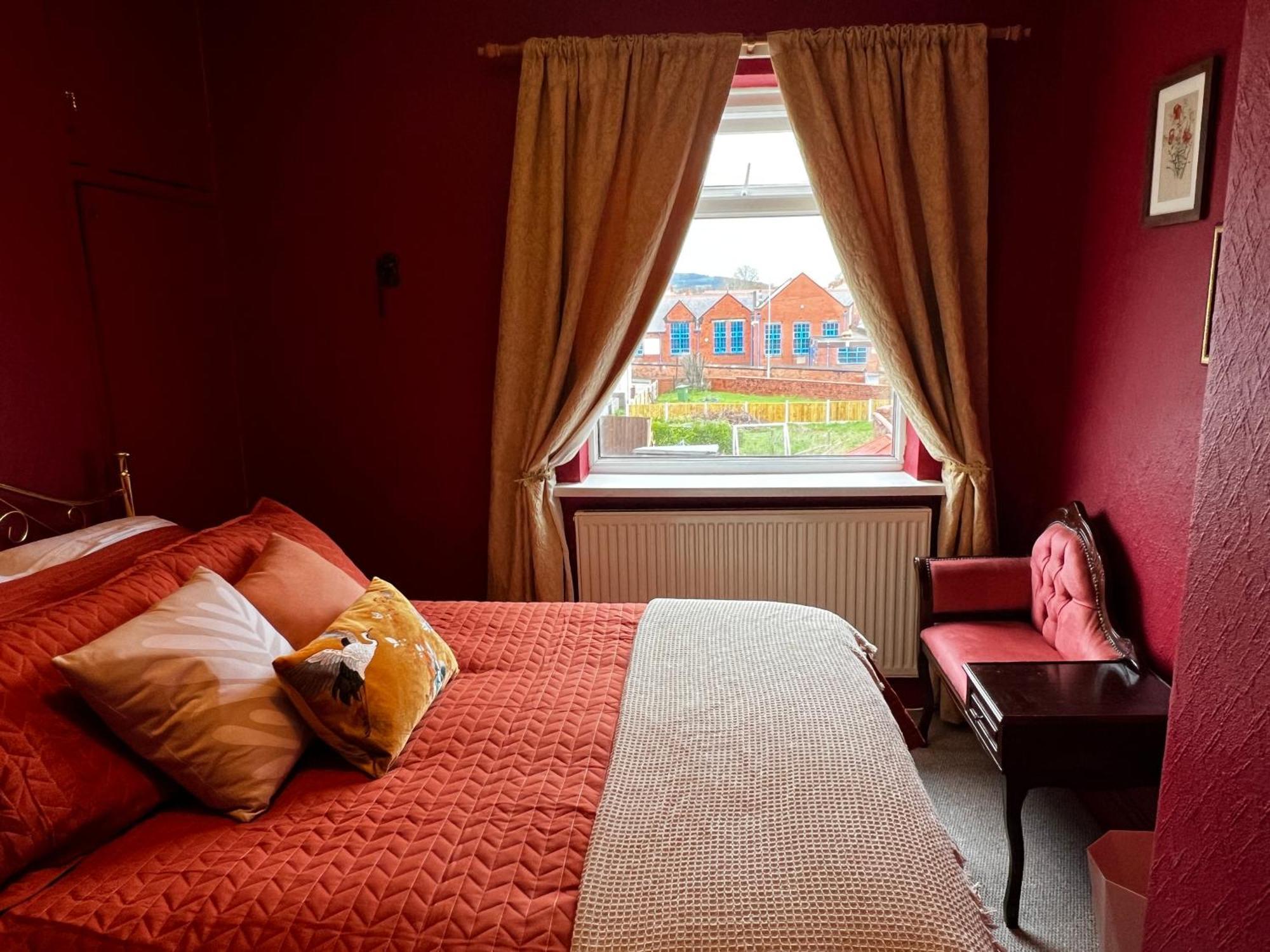 Robin'S Hollow: 2Bd Home Near Wrexham Afc Bagian luar foto